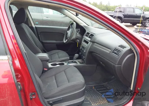 2010 Ford Fusion Se z USA, uszkodzony, nr VIN 3FAHP0HA4AR334048